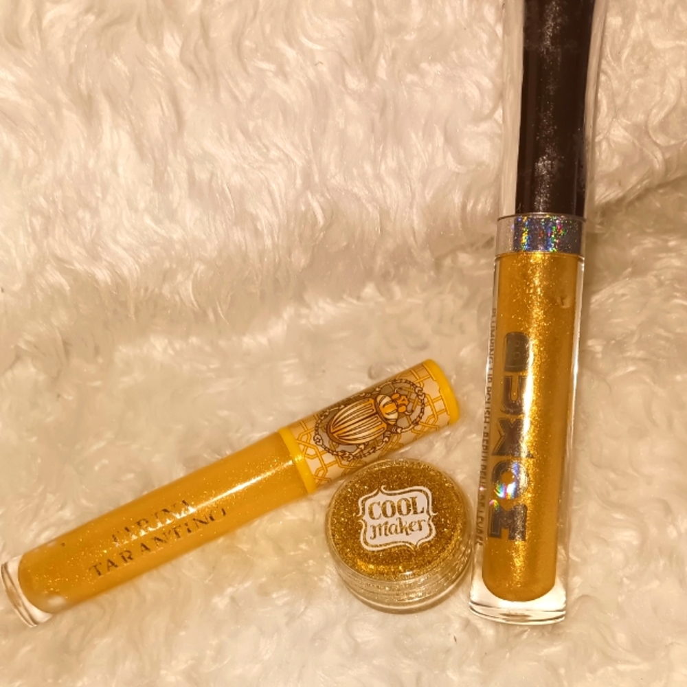 NEW LIPGLOSS AND GLITTER 5×$20